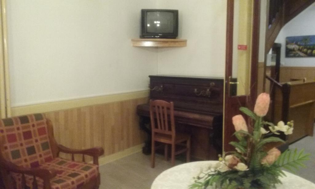 Pensao Avenida Hotel Penacova Bagian luar foto